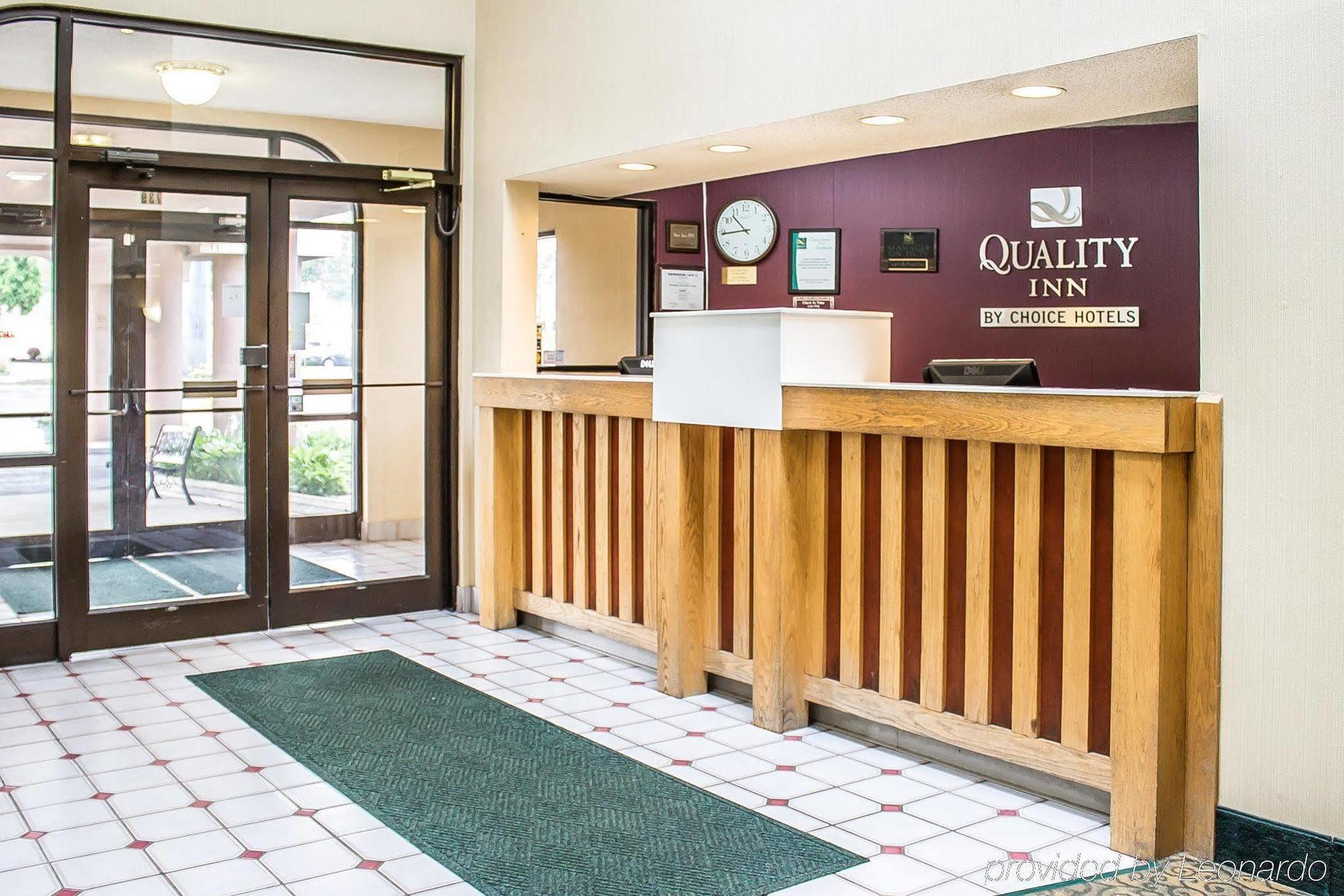 Quality Inn Elyria Exterior photo