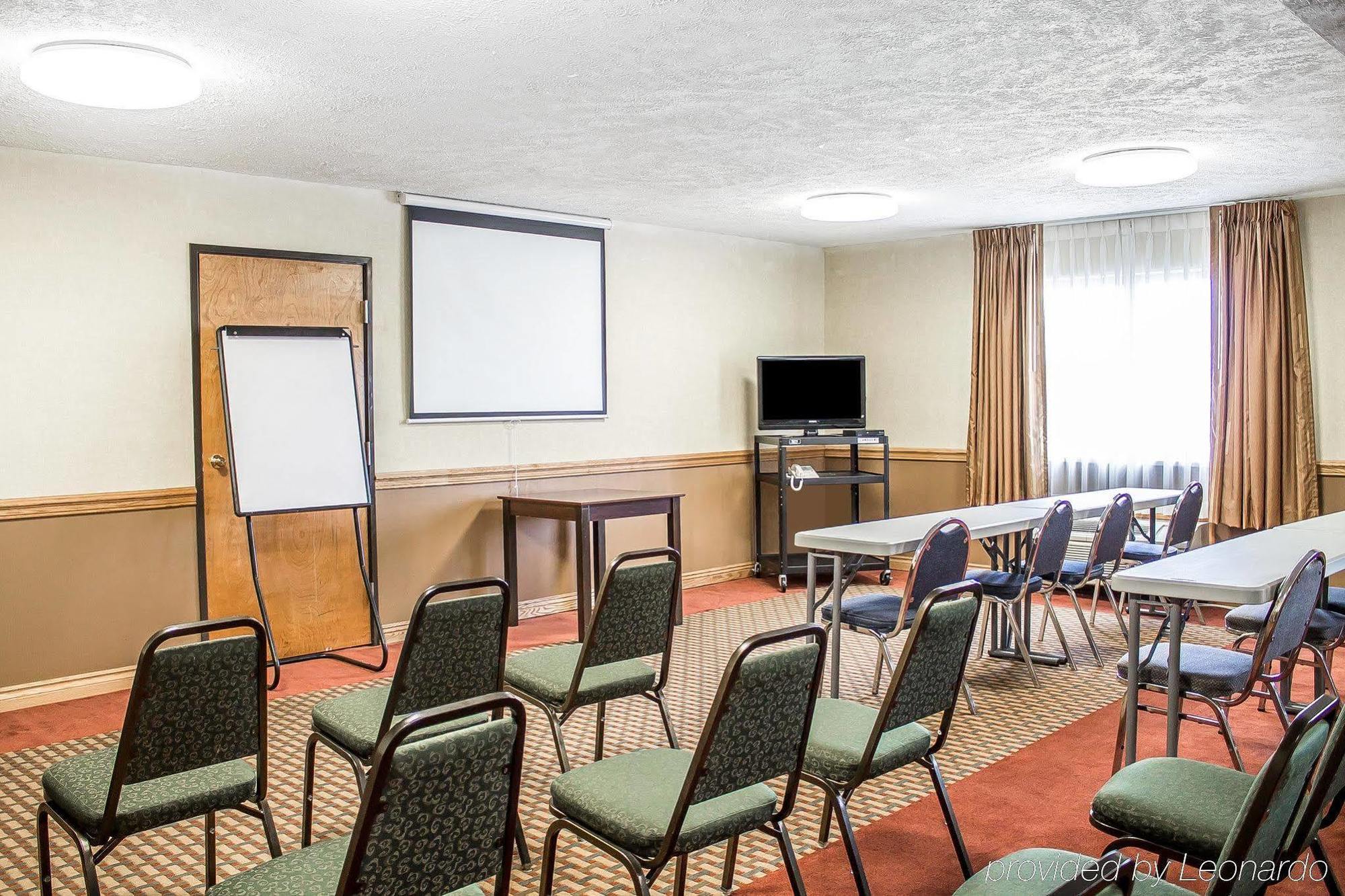 Quality Inn Elyria Exterior photo
